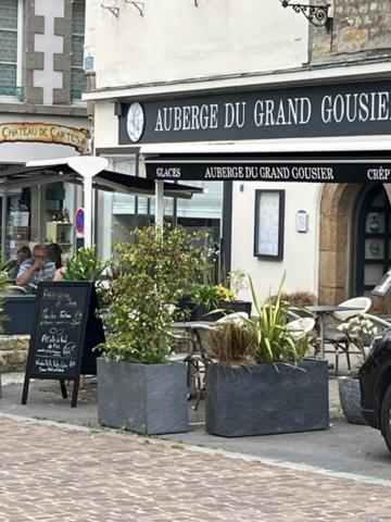 A La Maison - Hebergement De Luxe Domfront  Exteriér fotografie